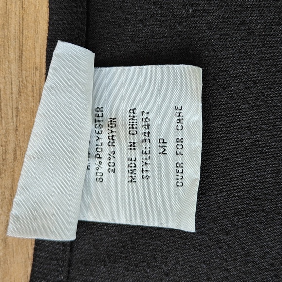 EUC Embroidered Petite Shirt - Picture 6 of 8